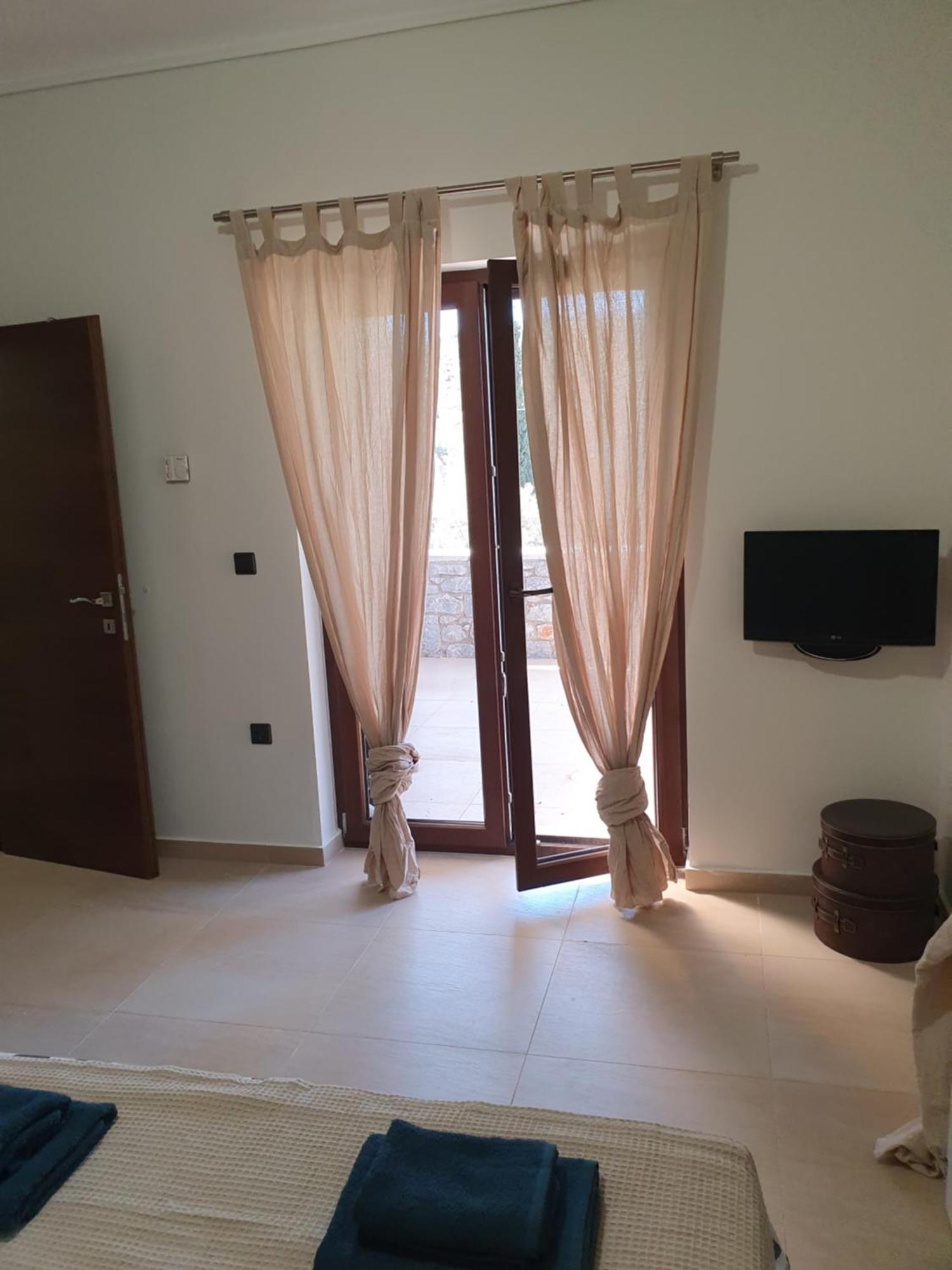 Villa Lina Salamina Ambelakia Bagian luar foto